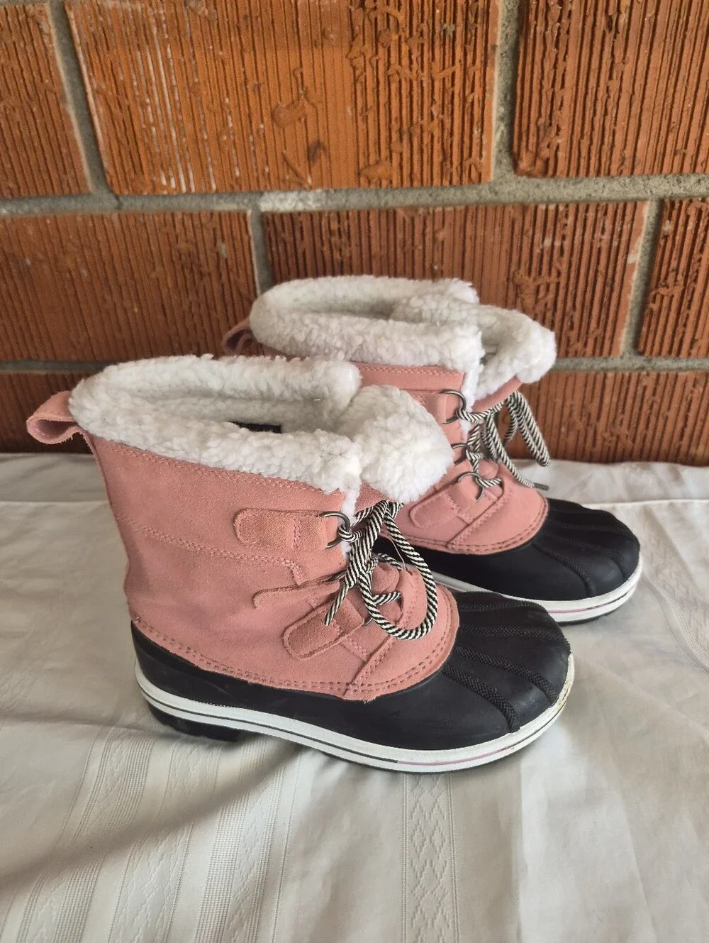 Kids Pink Winter Boots with Faux Fur Lining Size 3